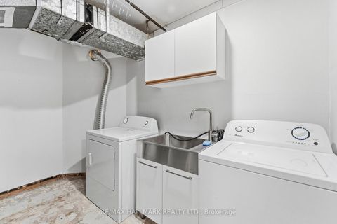 Photo 34 at 44 Olympia Gate, East Woodbridge, Vaughan