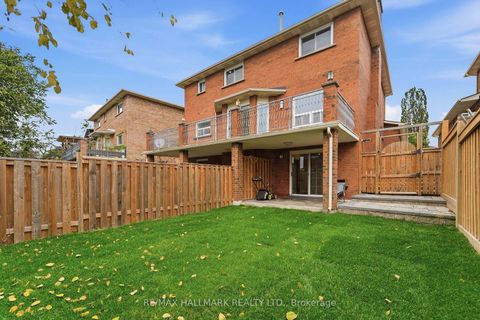 Photo 37 at 44 Olympia Gate, East Woodbridge, Vaughan