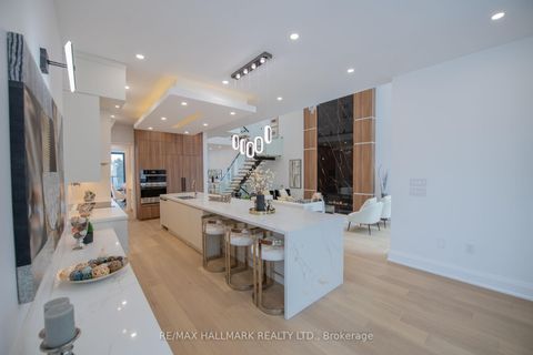 Photo 7 at 52 Wildwood Avenue, Oak Ridges Lake Wilcox, Richmond Hill