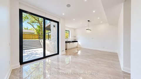 Photo 18 at 52 Wildwood Avenue, Oak Ridges Lake Wilcox, Richmond Hill