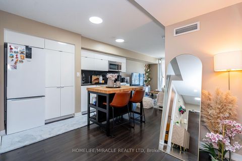 Photo 3 at 610 - 151 Dan Leckie Way, Waterfront Communities C1, Toronto