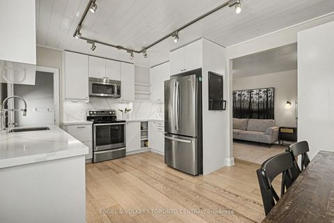 Photo 6 at 28 Inverleigh Drive, Queensway, Toronto