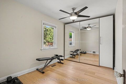 Photo 7 at 28 Inverleigh Drive, Queensway, Toronto