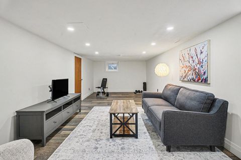 Photo 18 at 28 Inverleigh Drive, Queensway, Toronto