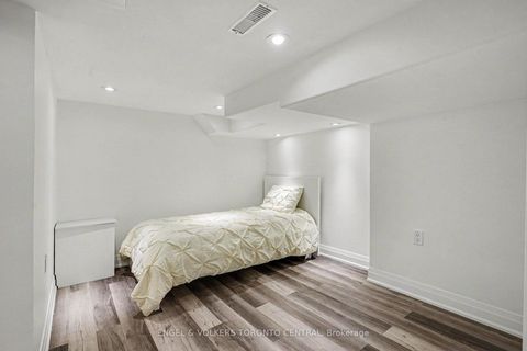 Photo 21 at 28 Inverleigh Drive, Queensway, Toronto