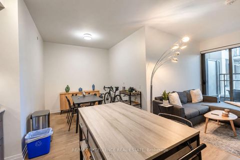 Photo 2 at 330 - 280 Howland Avenue, Annex, Toronto