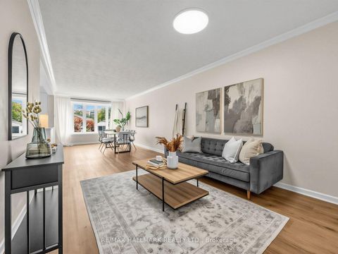 Photo 9 at 16 Avis Crescent, Parkview, Toronto