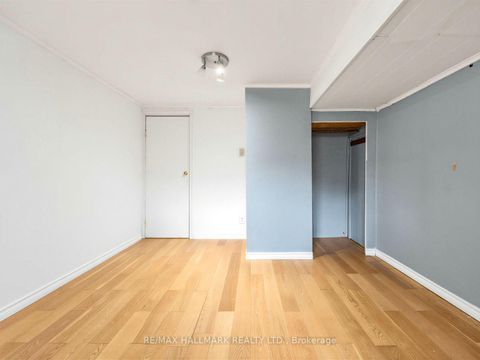 Photo 37 at 16 Avis Crescent, Parkview, Toronto