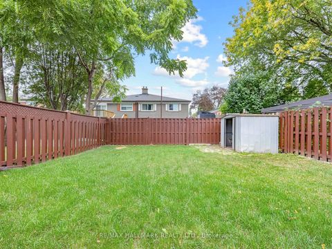 Photo 45 at 16 Avis Crescent, Parkview, Toronto
