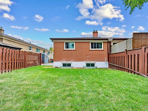 Photo 46 at 16 Avis Crescent, Parkview, Toronto