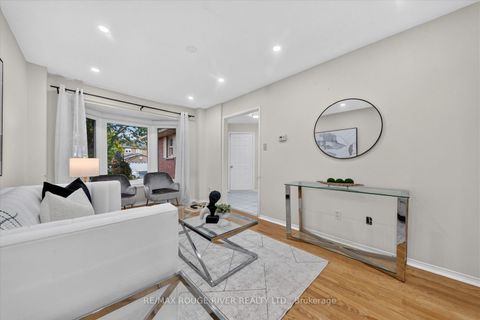 Photo 7 at 211 Ponymeadow Terrace, Highland Creek, Toronto
