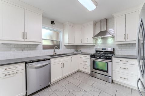 Photo 4 at 66 Raquel Street, Painswick South, Barrie