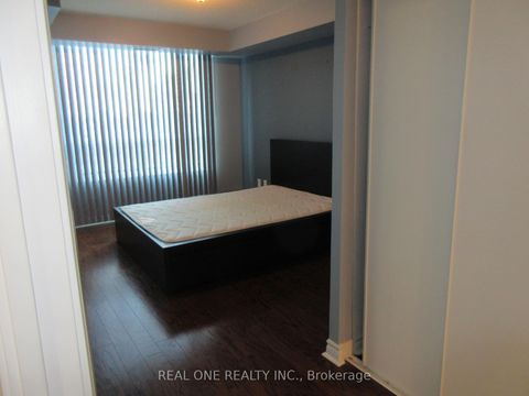 Photo 8 at 404 - 61 Town Centre Court, Bendale, Toronto