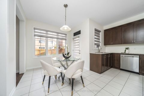 Photo 10 at 67 Ten Pines Road, Kleinburg, Vaughan