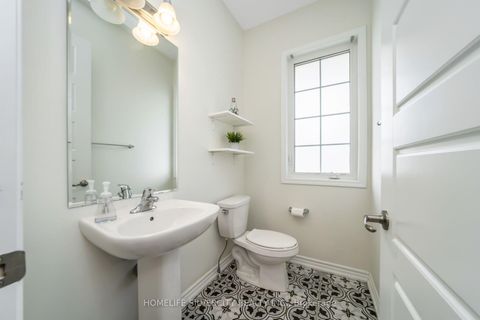 Photo 15 at 67 Ten Pines Road, Kleinburg, Vaughan