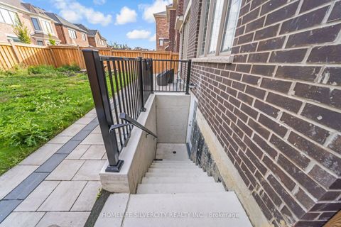 Photo 45 at 67 Ten Pines Road, Kleinburg, Vaughan