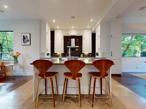 Photo 3 at 386 Rosewell Avenue, Lawrence Park South, Toronto