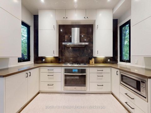 Photo 4 at 386 Rosewell Avenue, Lawrence Park South, Toronto