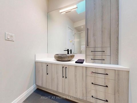 Photo 19 at 386 Rosewell Avenue, Lawrence Park South, Toronto