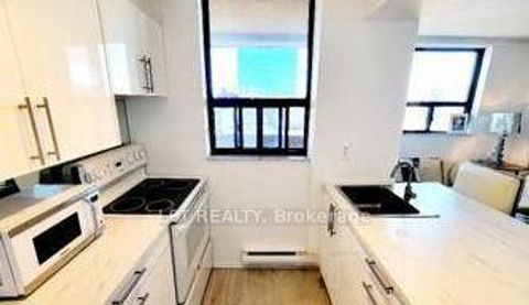 Photo 2 at 701 - 105 Mccaul Street, Chinatown, Toronto