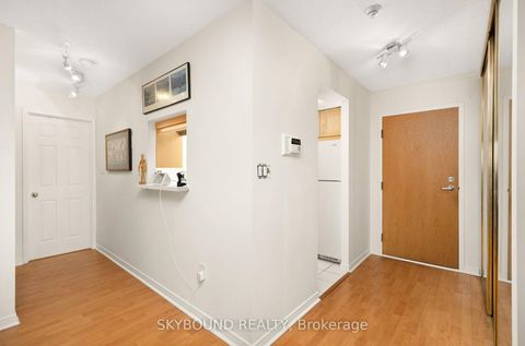 Photo 7 at 2706 - 5 Concorde Place, Don Mills, Toronto
