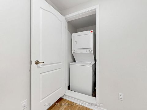 Photo 34 at 108 - 17 Coneflower Crescent, Branson, Toronto