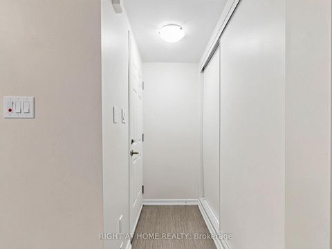 Photo 35 at 108 - 17 Coneflower Crescent, Branson, Toronto