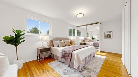 Photo 19 at 4 Ashstead Place, Don Valley Village, Toronto
