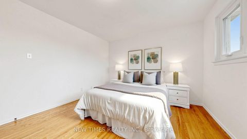 Photo 25 at 4 Ashstead Place, Don Valley Village, Toronto