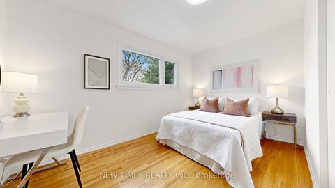 Photo 26 at 4 Ashstead Place, Don Valley Village, Toronto