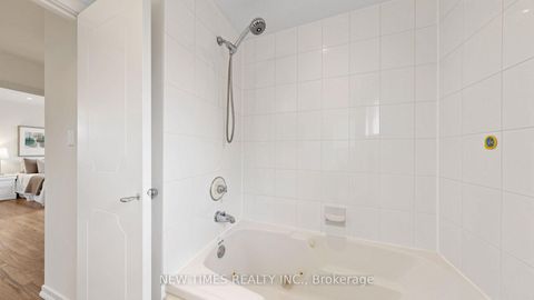 Photo 32 at 4 Ashstead Place, Don Valley Village, Toronto