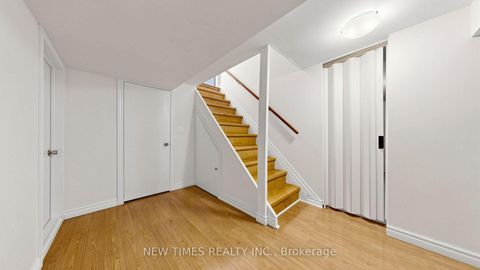 Photo 33 at 4 Ashstead Place, Don Valley Village, Toronto