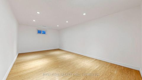 Photo 34 at 4 Ashstead Place, Don Valley Village, Toronto