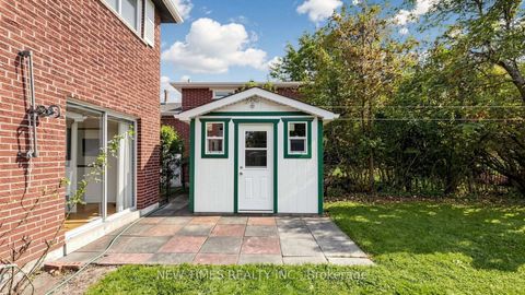 Photo 42 at 4 Ashstead Place, Don Valley Village, Toronto