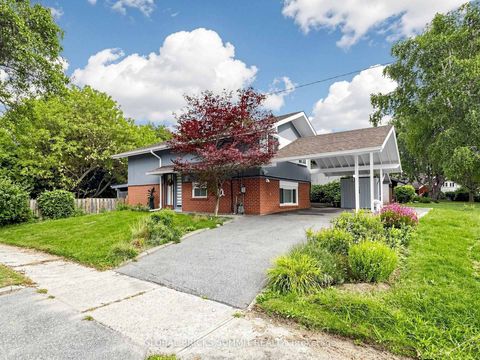 Photo 0 at 17 Amboy Road, Morningside, Toronto