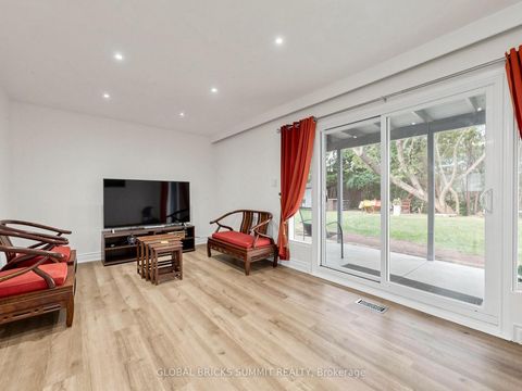 Photo 7 at 17 Amboy Road, Morningside, Toronto