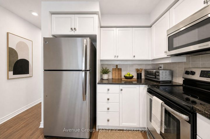 Photo 10 at 513 - 19 Barberry Place, Bayview Village, Toronto