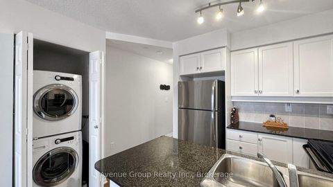 Photo 8 at 513 - 19 Barberry Place, Bayview Village, Toronto