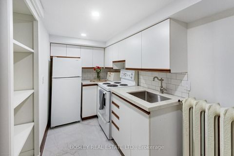 Photo 47 at 161 Westminster Avenue, Swansea, Toronto