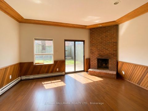 Photo 2 at 222 Broadway Avenue, Mount Pleasant East, Toronto