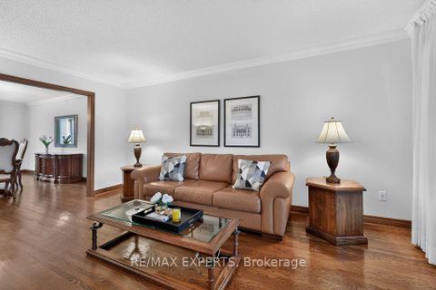 Photo 6 at 96 Benjamin Drive, East Woodbridge, Vaughan