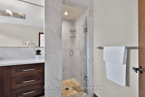 Photo 20 at 96 Benjamin Drive, East Woodbridge, Vaughan