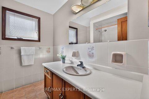 Photo 23 at 96 Benjamin Drive, East Woodbridge, Vaughan