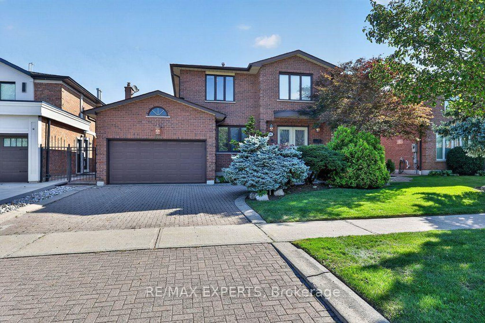 96 Benjamin Drive, East Woodbridge, Vaughan photo number 2