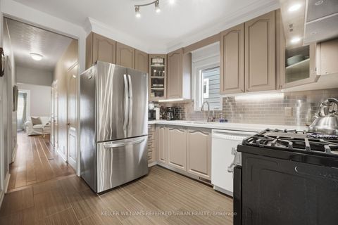 Photo 9 at 53 Bowie Avenue, Belgravia, Toronto