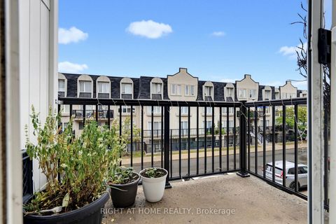 Photo 12 at 2095 - 55 George Appleton Way, CFB, Toronto