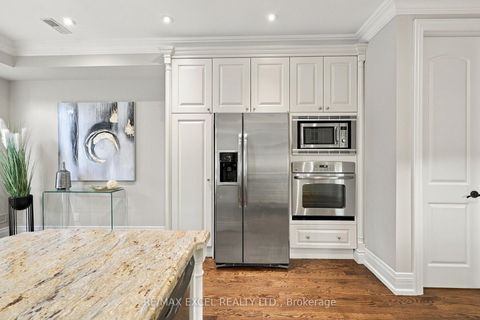 Photo 11 at 3004 Bayview Avenue, Willowdale East, Toronto