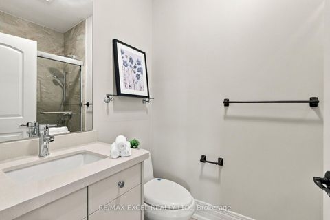 Photo 31 at 3004 Bayview Avenue, Willowdale East, Toronto