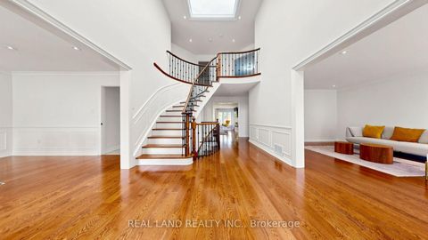 Photo 18 at 22 Ardwold Gate, Bayview Hill, Richmond Hill