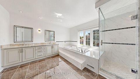 Photo 23 at 22 Ardwold Gate, Bayview Hill, Richmond Hill